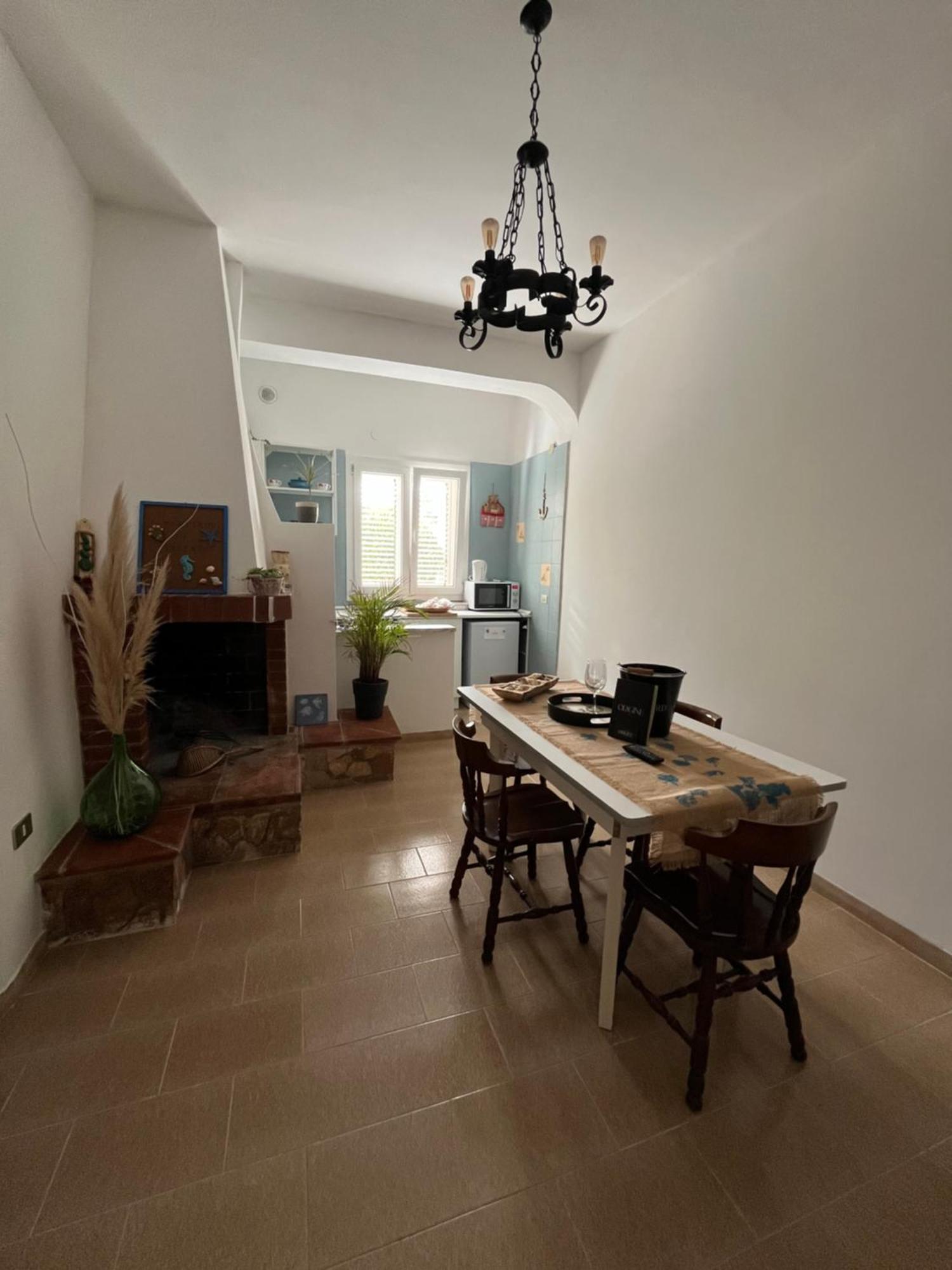 Il Cottage Di Wanda Leporano Eksteriør billede